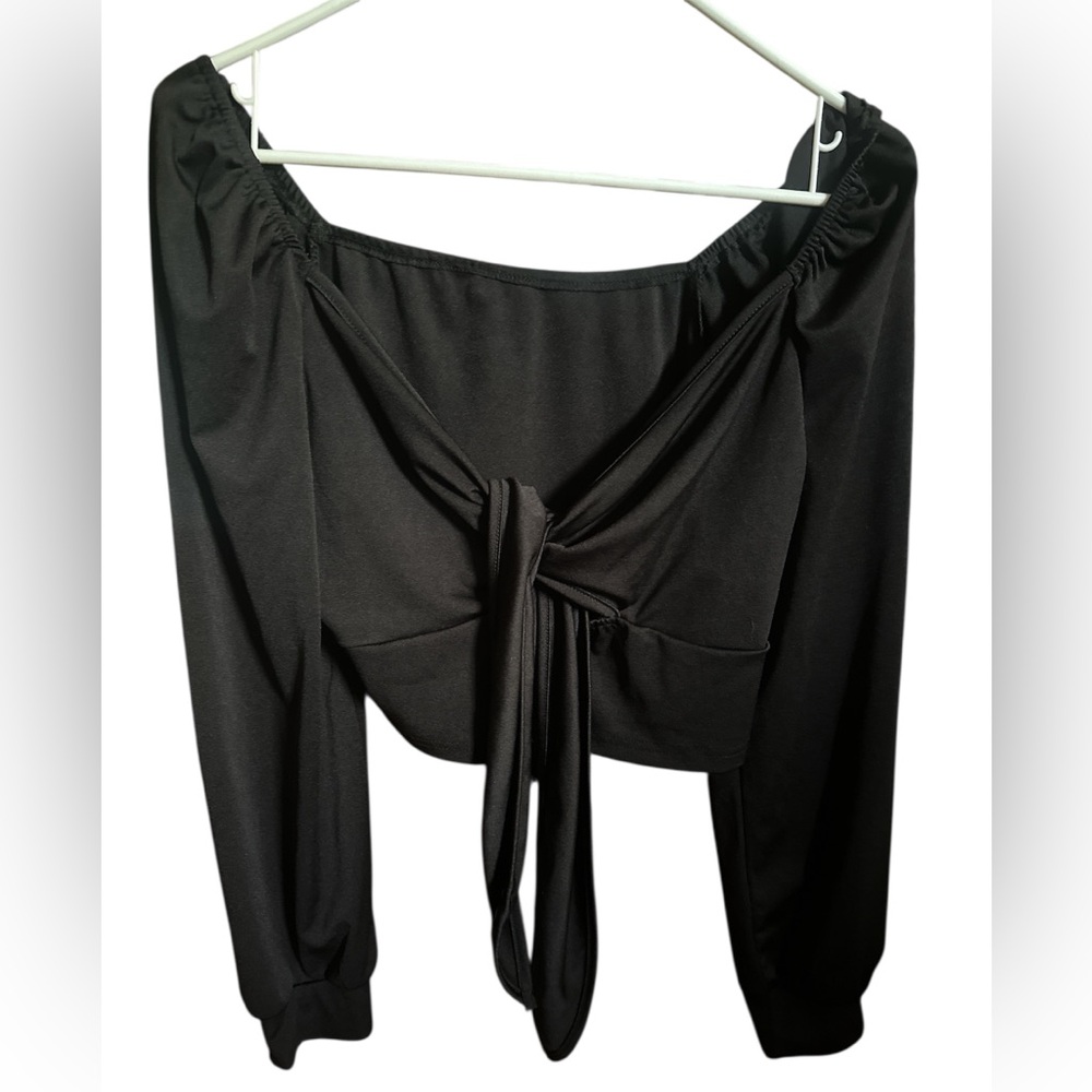 Crop top with tie in front